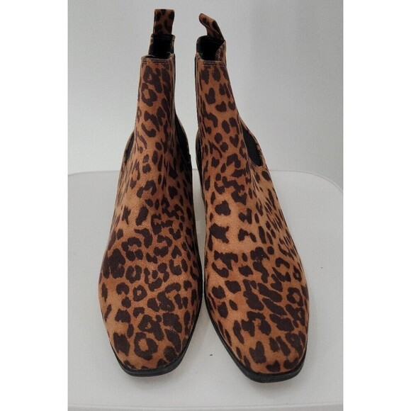 A New Day Cheetah Booties - Picture 2 of 8